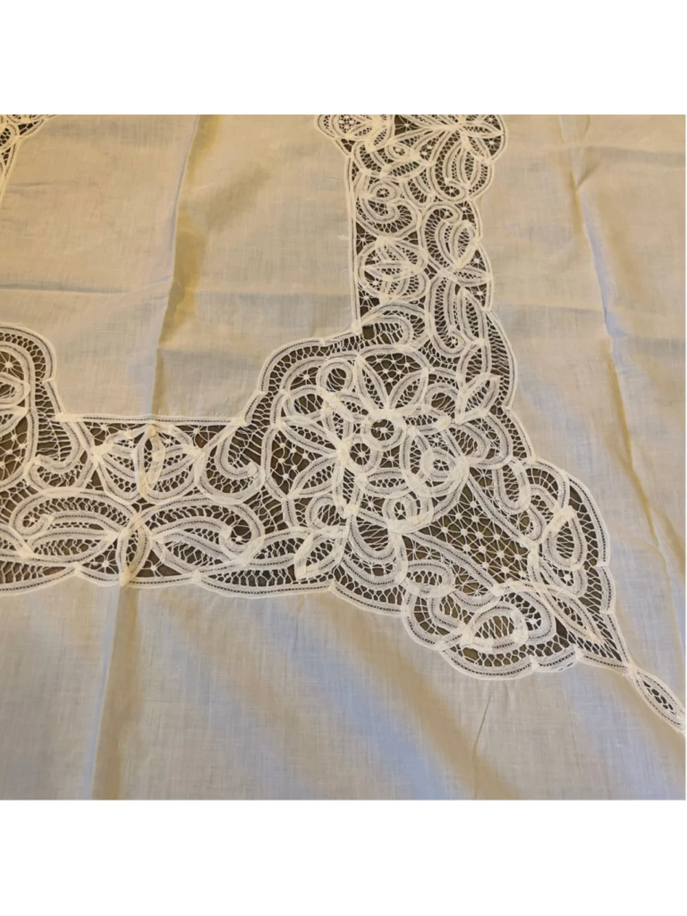 VTG Battenberg Table White Lace Tablecloth Square French Country Minimalist
